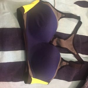 Victoria’s Secret Sport Incredible Bra NWOT 36D